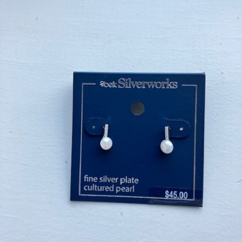 NWT!  FRESH WATER PEARL PAVE CZ EARRINGS - FINE SILVER PLATED - BELK SILVERWORKS